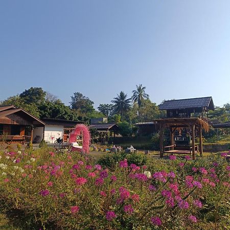 ม่วนใจ๋ปันสุข โฮมสเตย์แอนคาเฟ่ Muanjai Punsuk Homestay And Cafe Chom Thong Eksteriør bilde