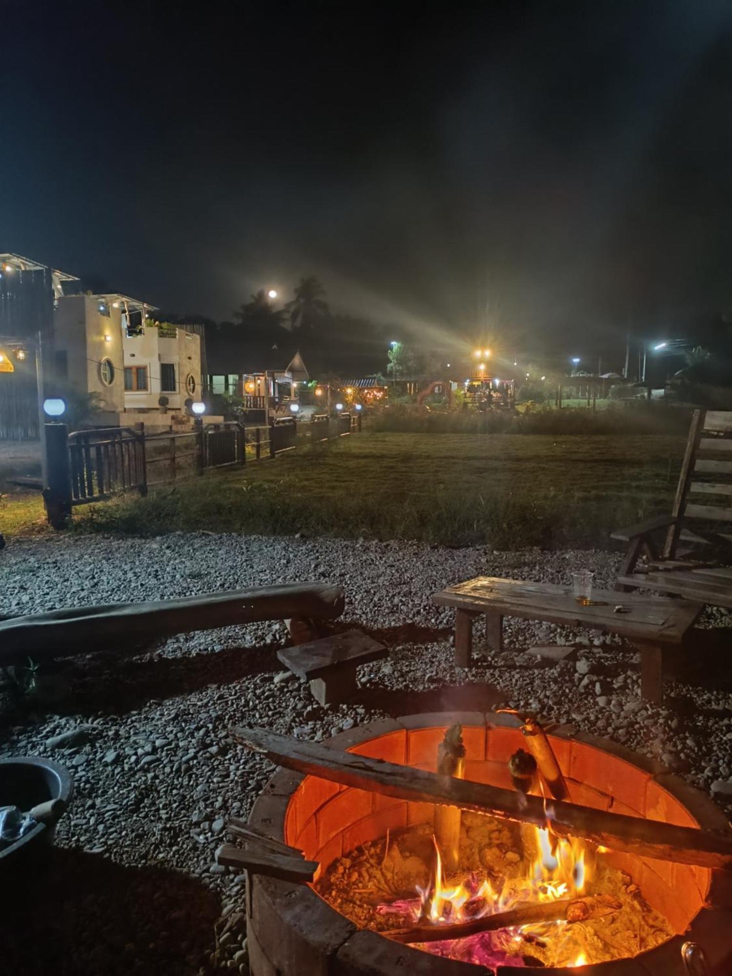 ม่วนใจ๋ปันสุข โฮมสเตย์แอนคาเฟ่ Muanjai Punsuk Homestay And Cafe Chom Thong Eksteriør bilde