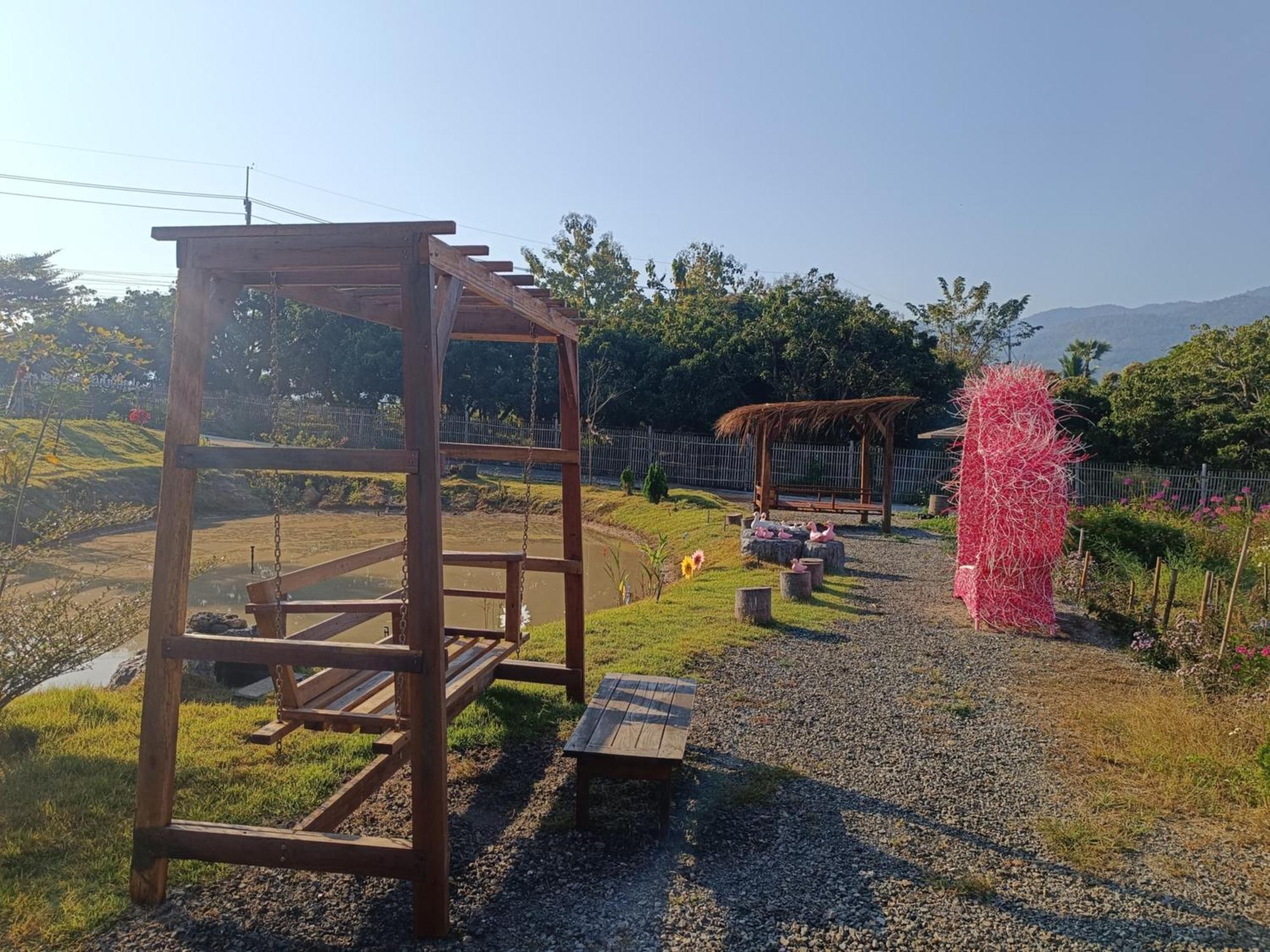ม่วนใจ๋ปันสุข โฮมสเตย์แอนคาเฟ่ Muanjai Punsuk Homestay And Cafe Chom Thong Eksteriør bilde